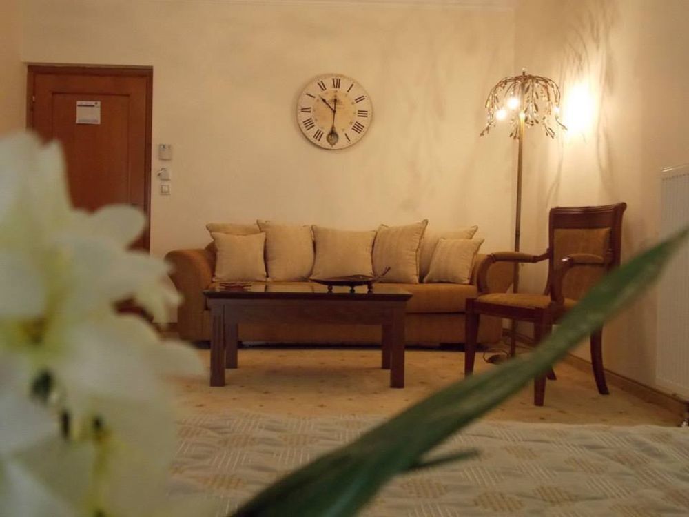 Filippos Hotel Chalkidona Zewnętrze zdjęcie